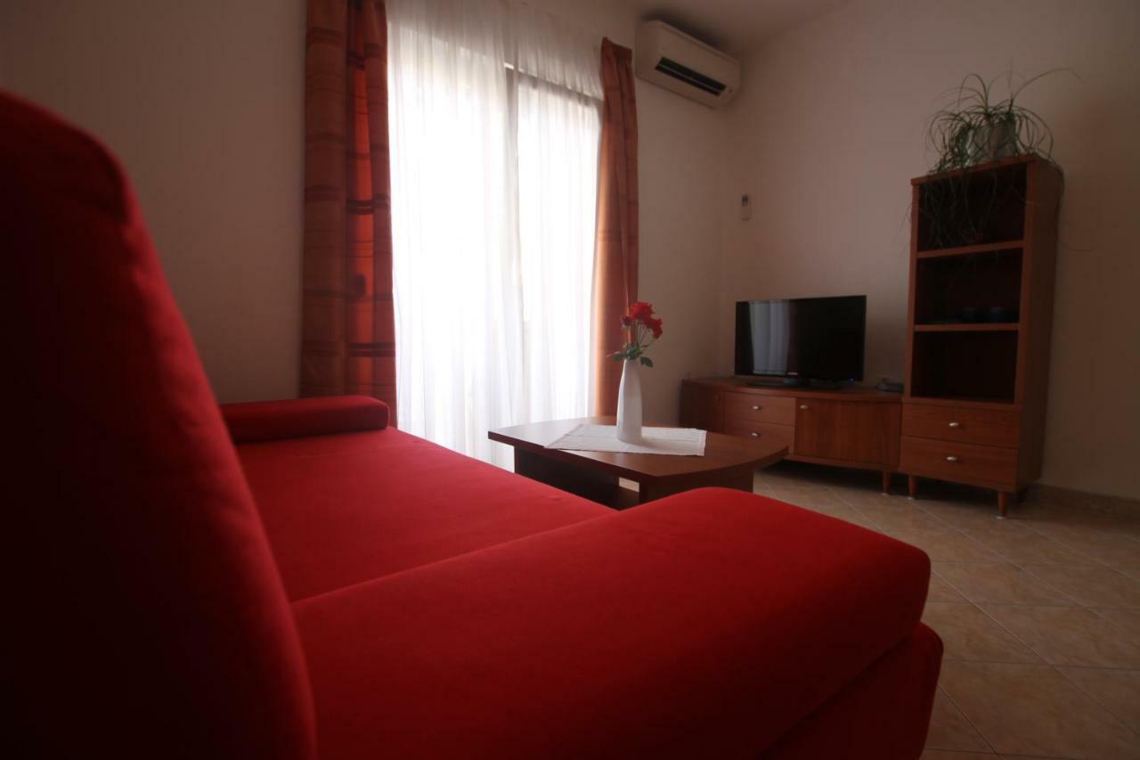 Apartments Macolic Rab Town Ngoại thất bức ảnh