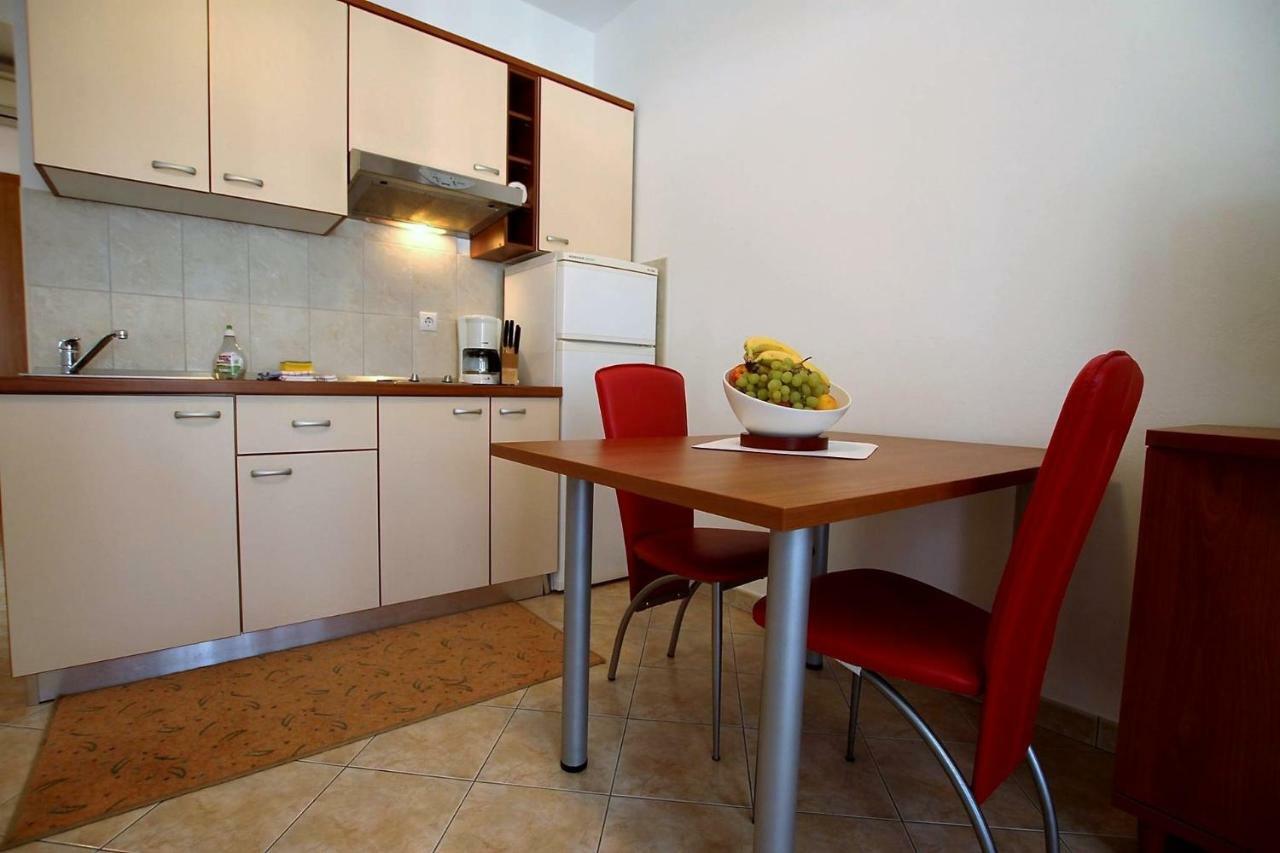 Apartments Macolic Rab Town Ngoại thất bức ảnh