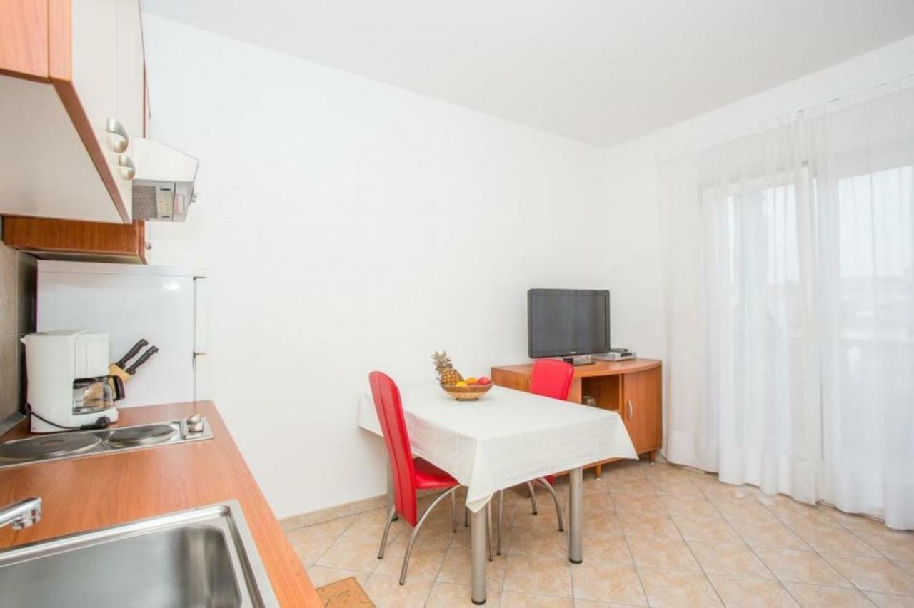 Apartments Macolic Rab Town Ngoại thất bức ảnh